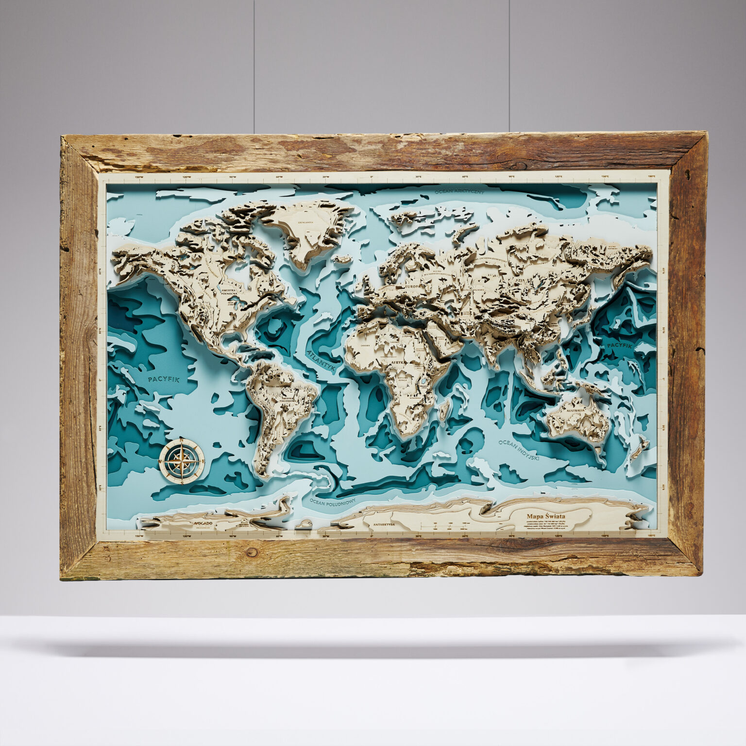 Świat Gór i Oceanów XL - Drewniana Mapa w ramie (turkus)